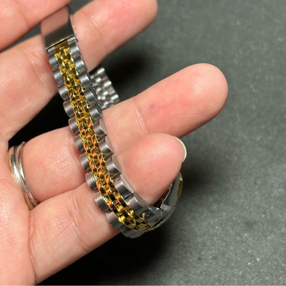 Frito Lay Kern Plant 10 Years Injury Free Quartz Ladies Wrist Watch Working - Picture 5 of 7